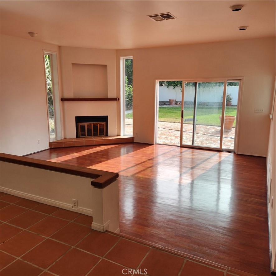 826 N Dianthus Street