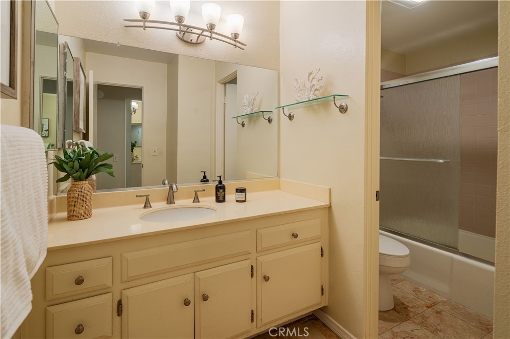 3200 La Rotonda Drive 405