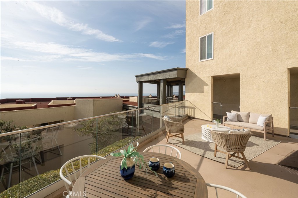 3200 La Rotonda Drive 405