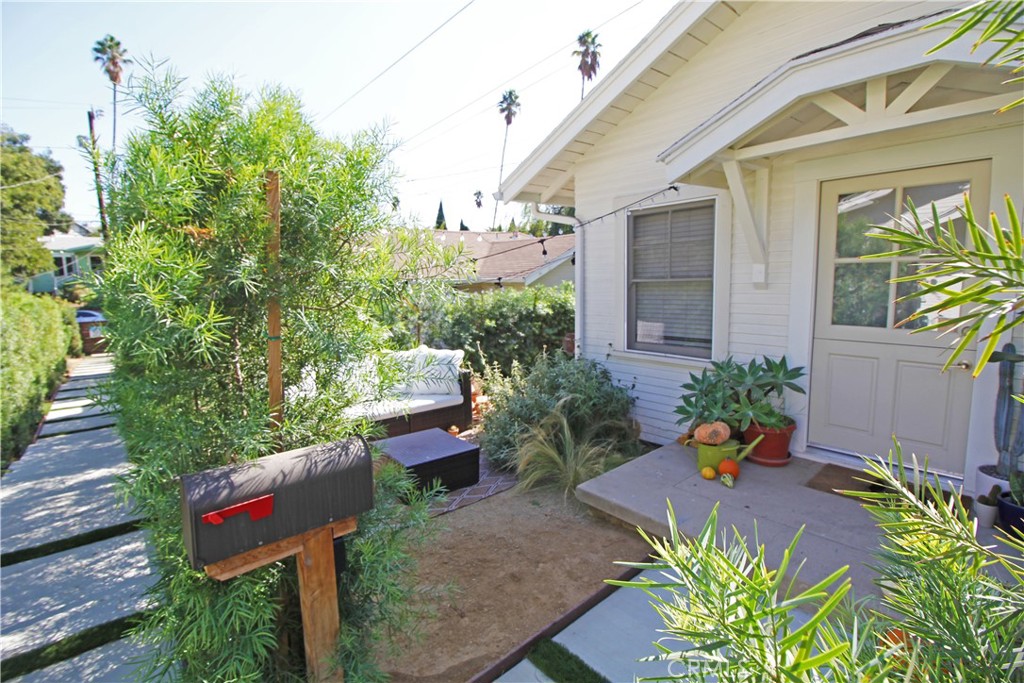 342 Avenue 57 N 1/2