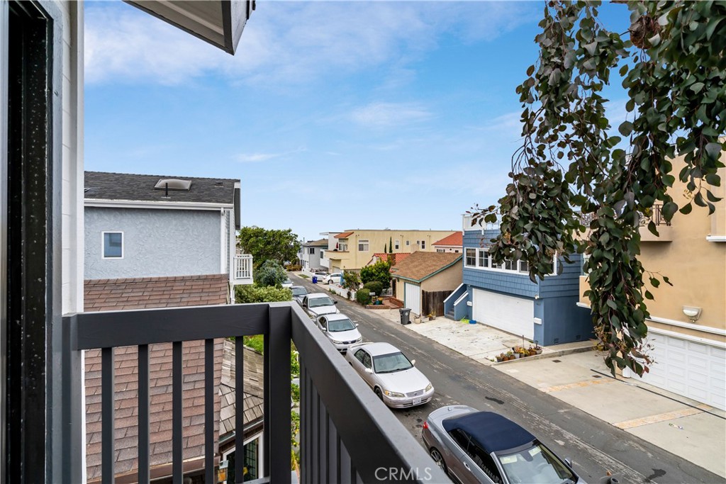 472 36th Street