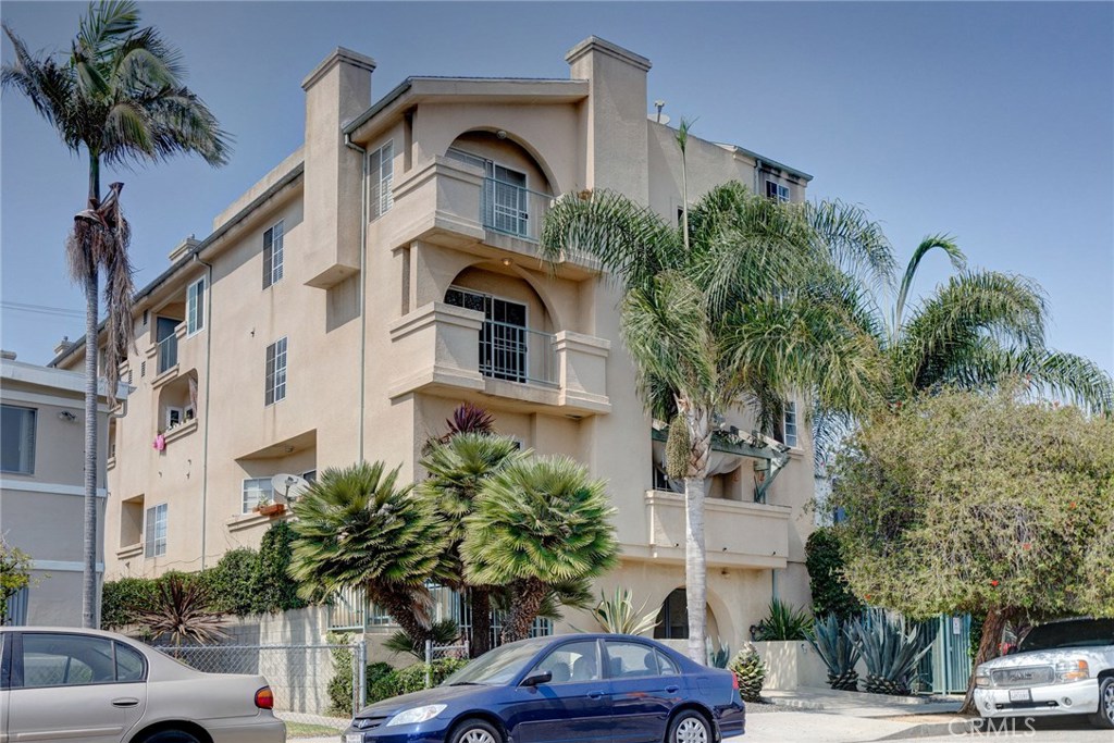 12311 Pacific Avenue 3