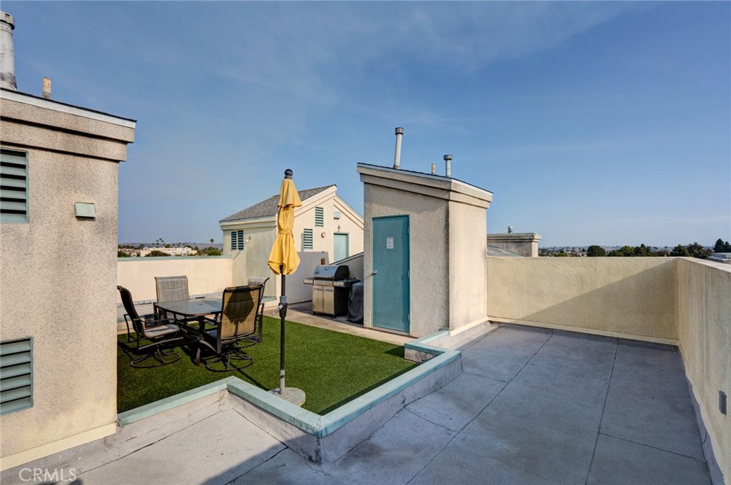 12311 Pacific Avenue 3