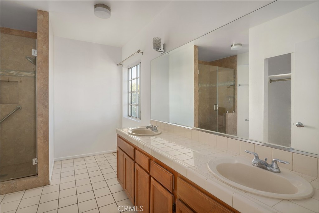 12311 Pacific Avenue 3
