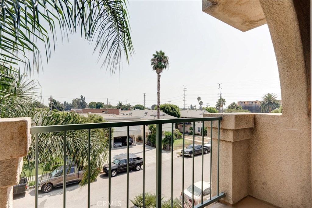 12311 Pacific Avenue 3