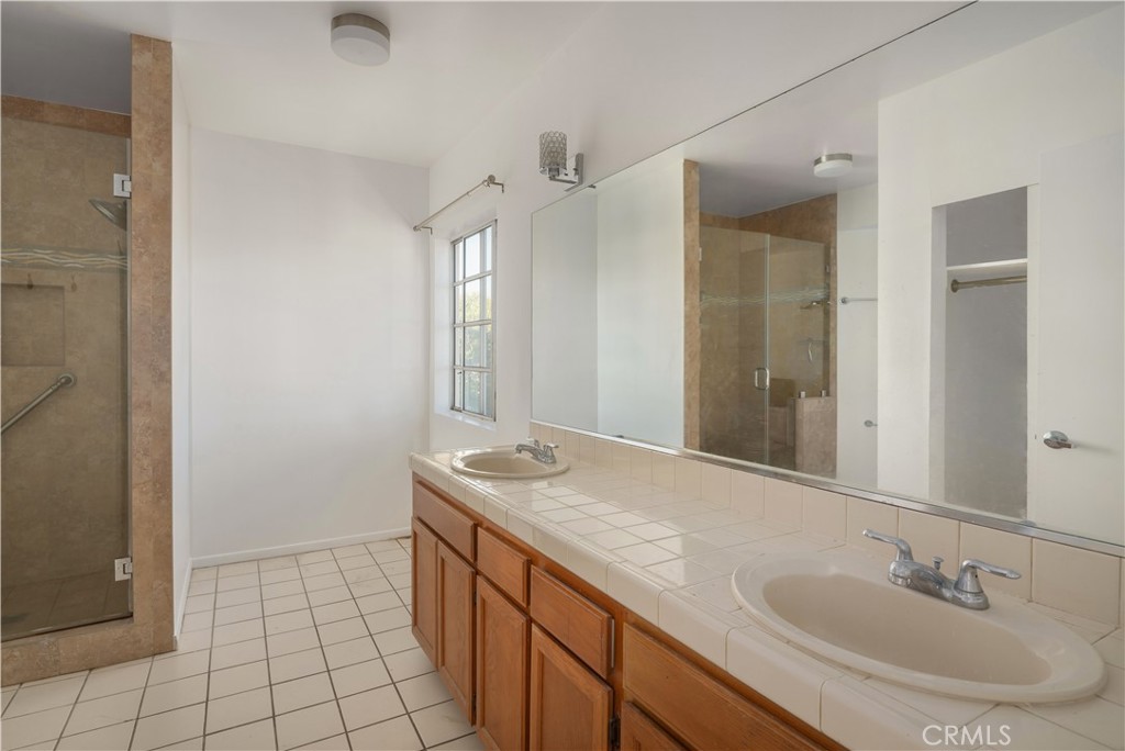 12311 Pacific Avenue 3