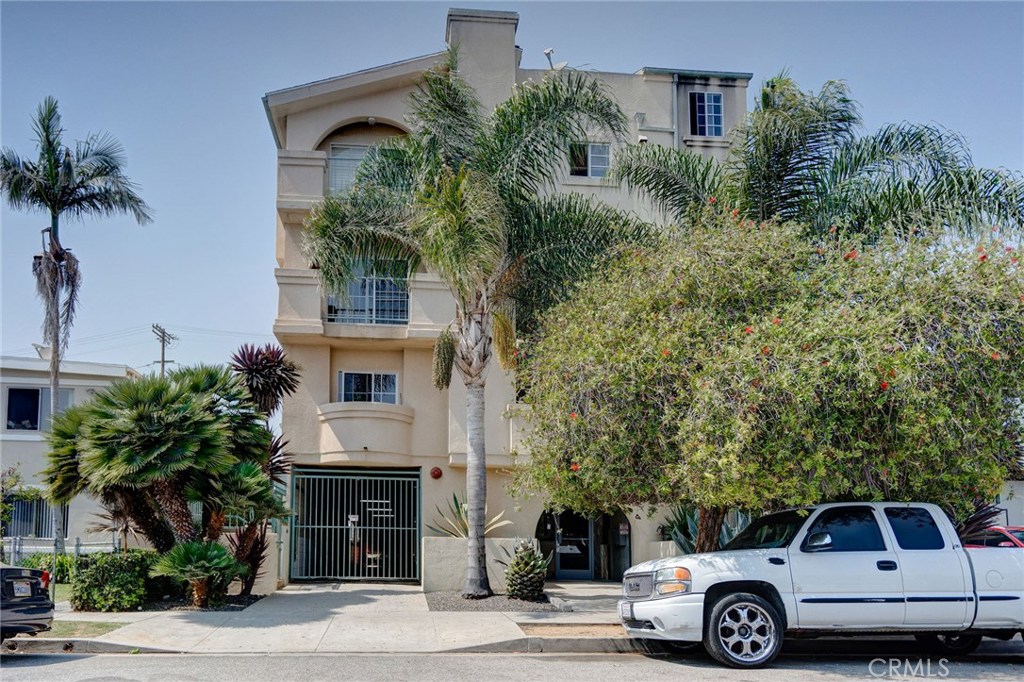 12311 Pacific Avenue 3