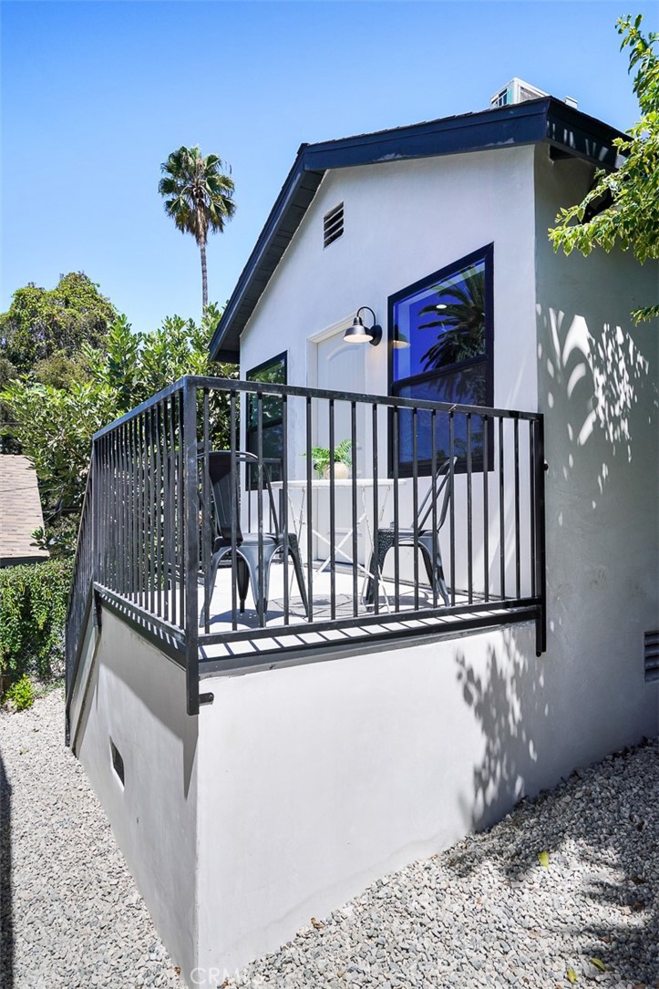 978 Hyperion Avenue