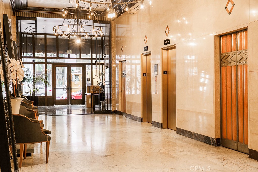 460 S Spring Street 1013