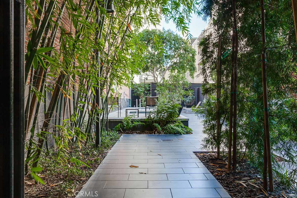 460 S Spring Street 1013