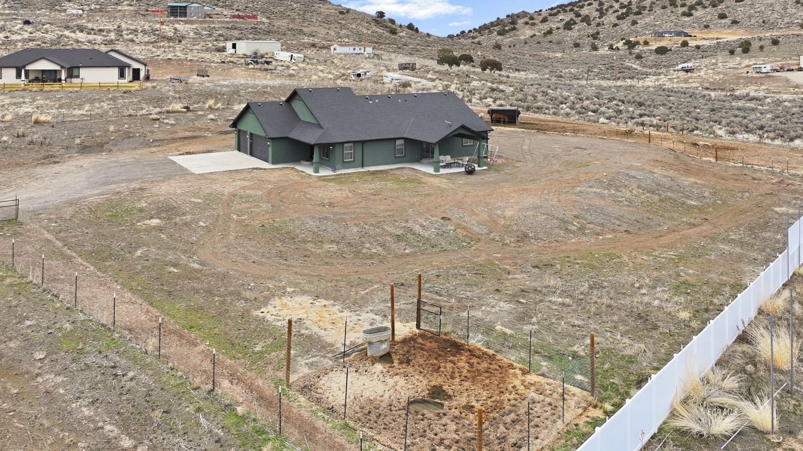 873 Lovelock Street