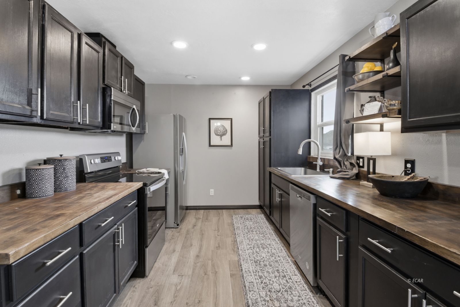 285 Country Club Parkway