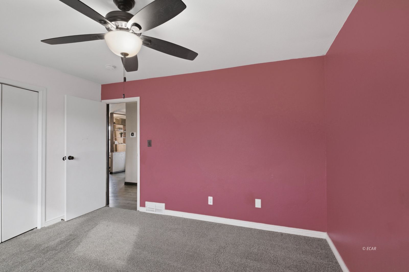 285 Country Club Parkway