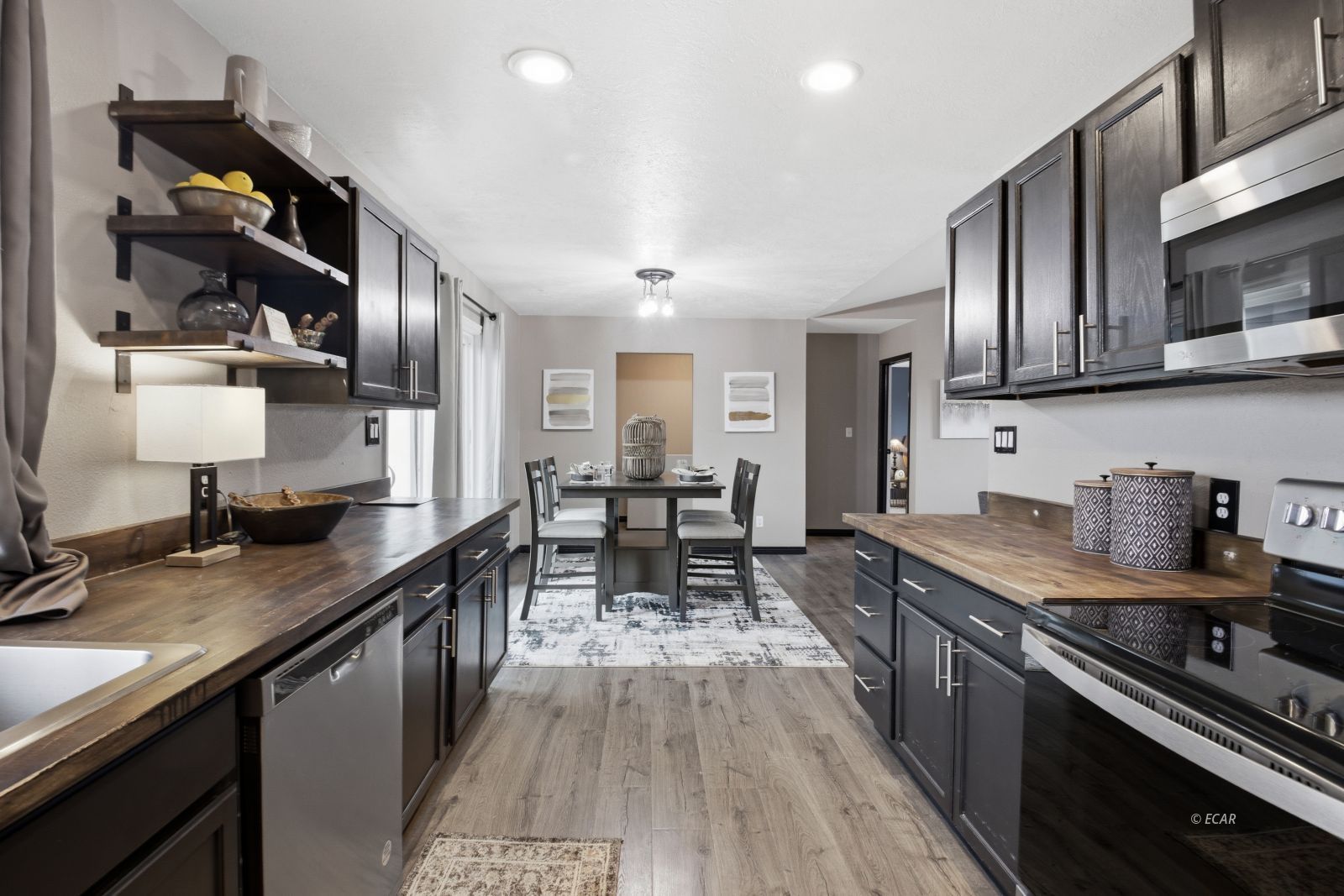 285 Country Club Parkway