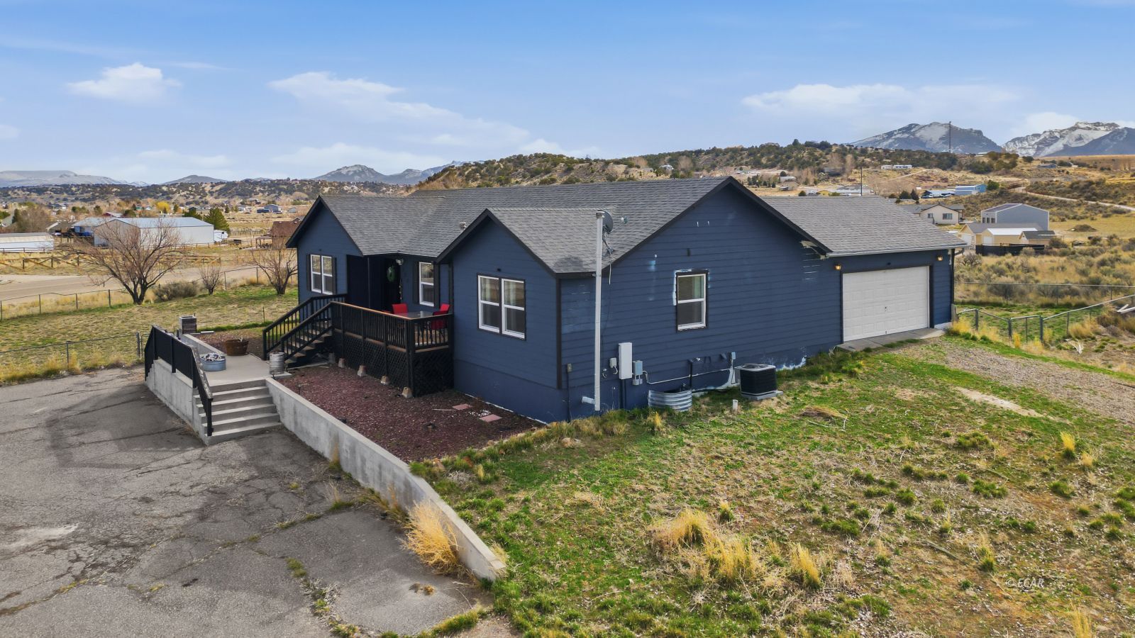 285 Country Club Parkway
