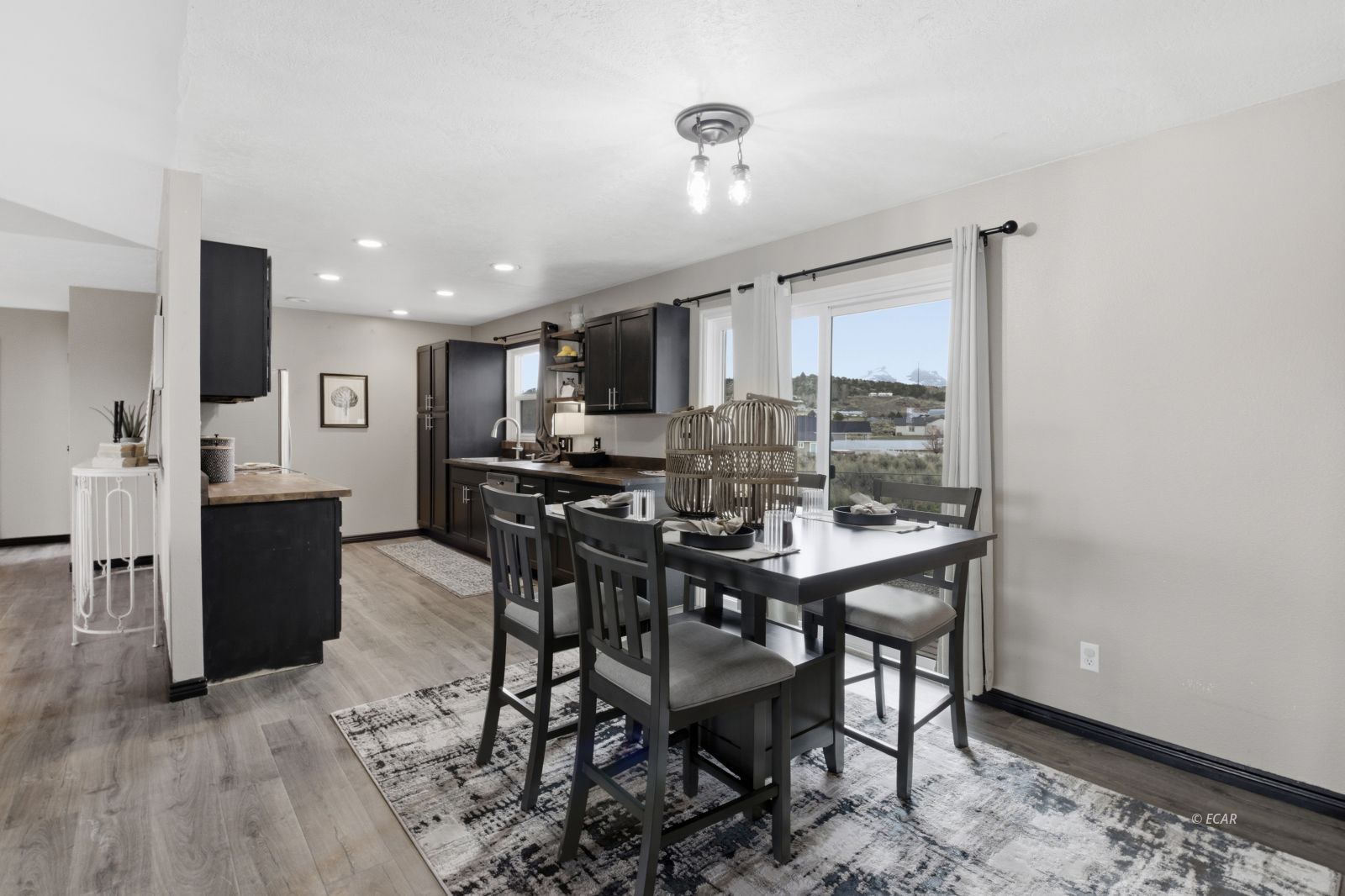 285 Country Club Parkway