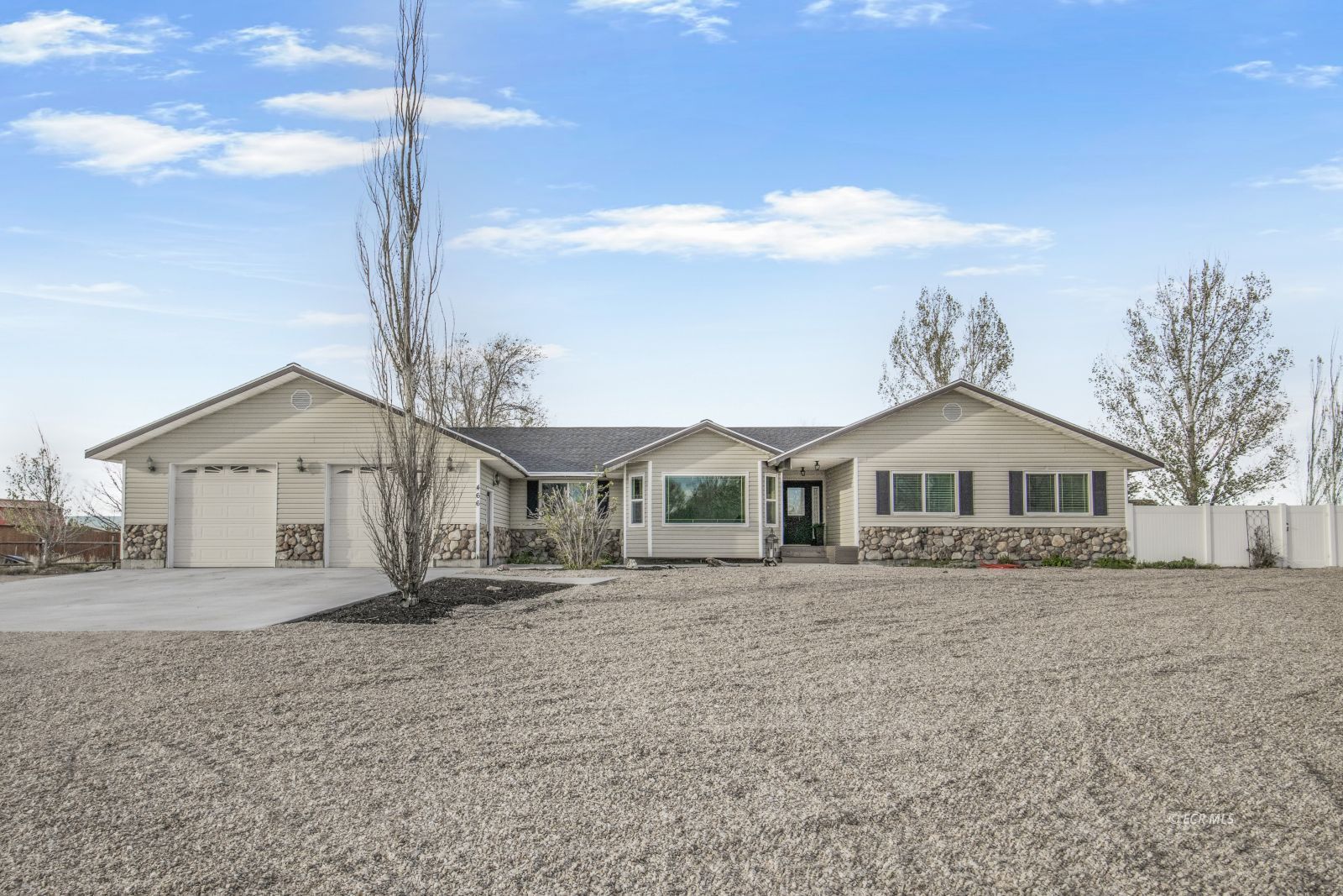 466 Lawndale Drive