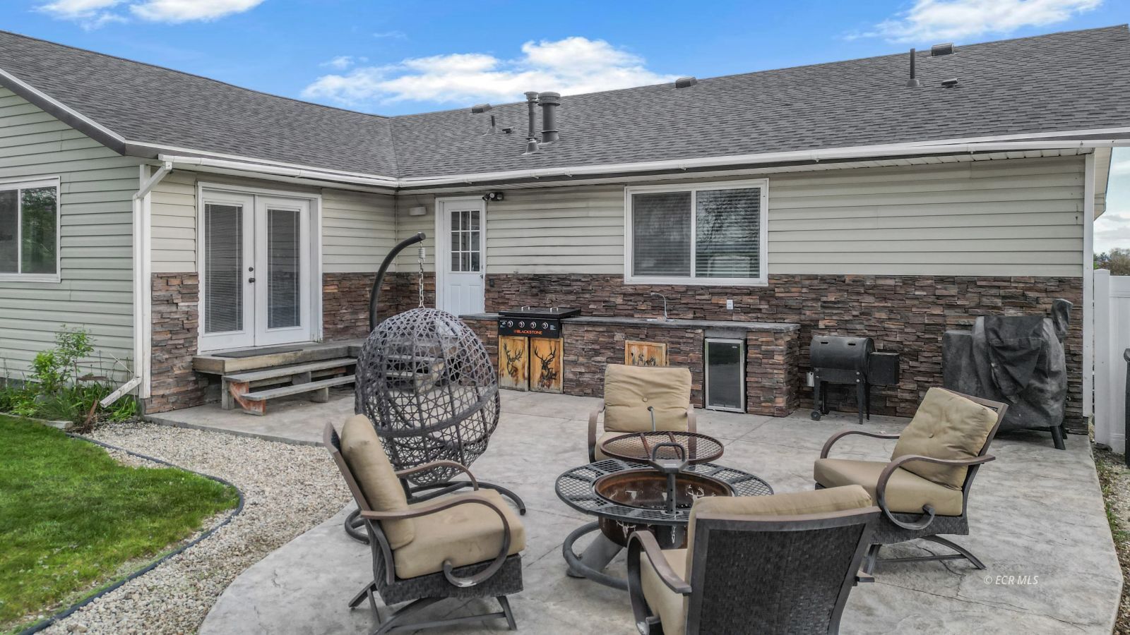 466 Lawndale Drive