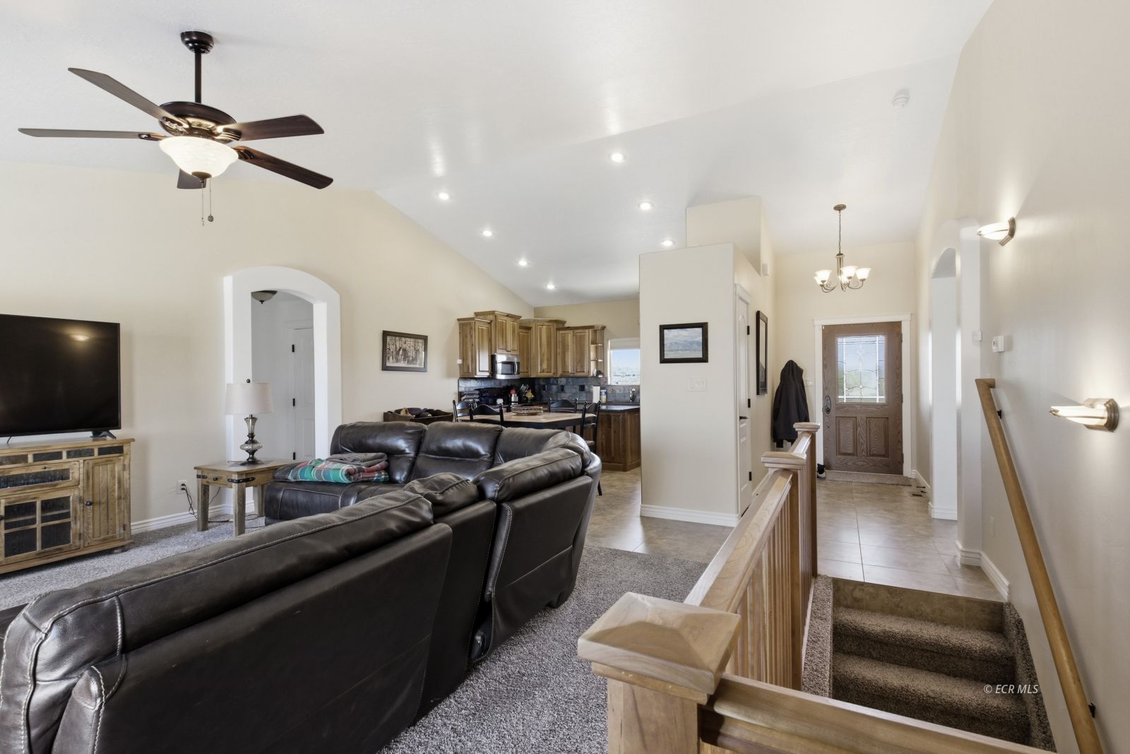 221 Glenvista Drive