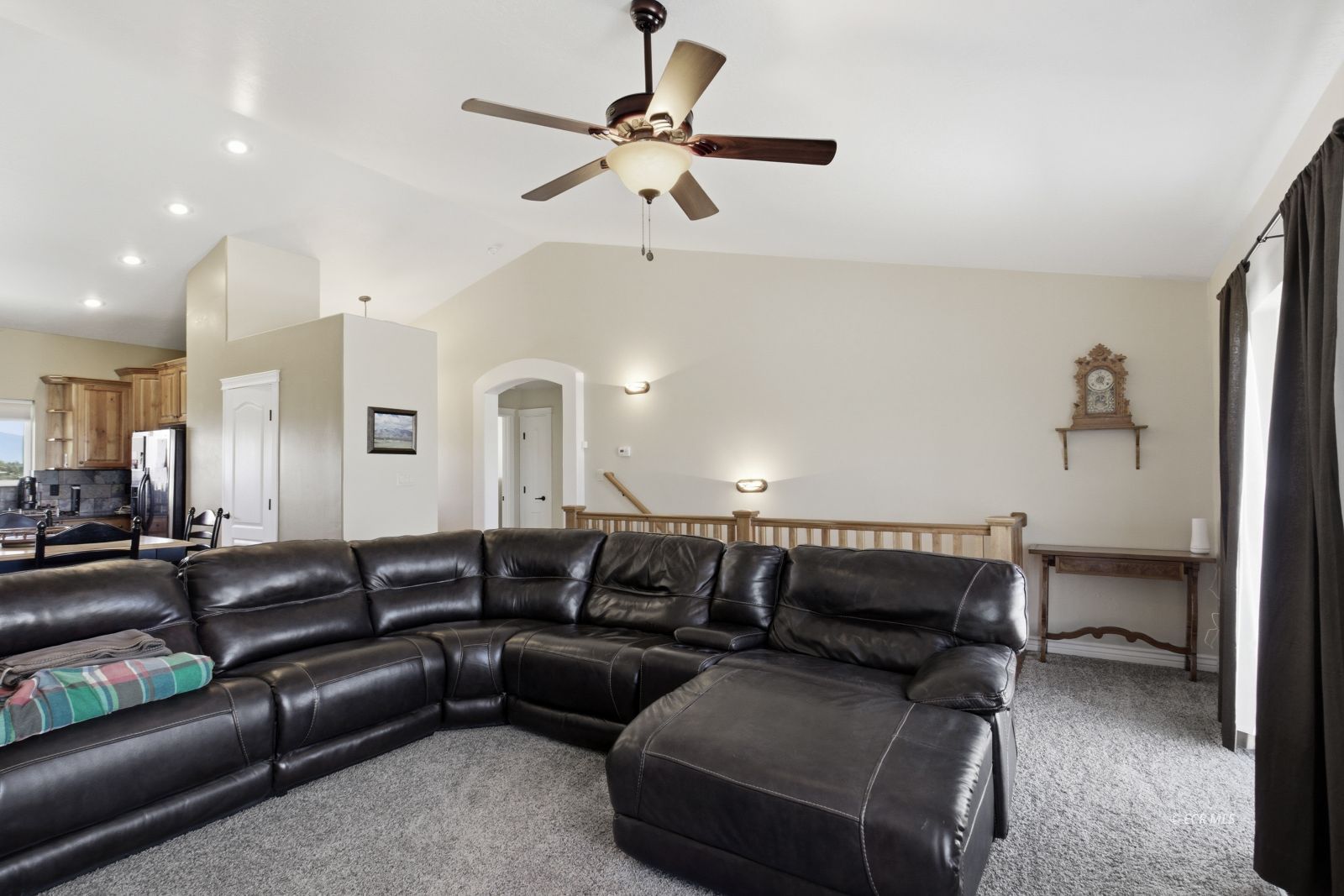 221 Glenvista Drive