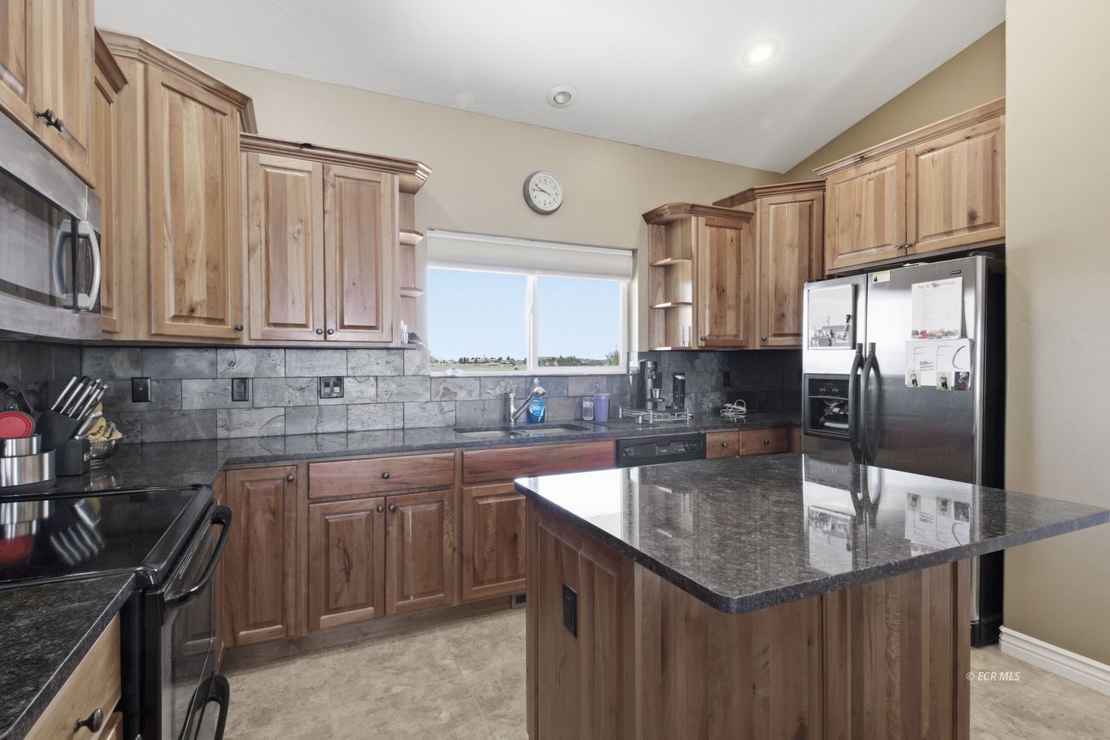 221 Glenvista Drive