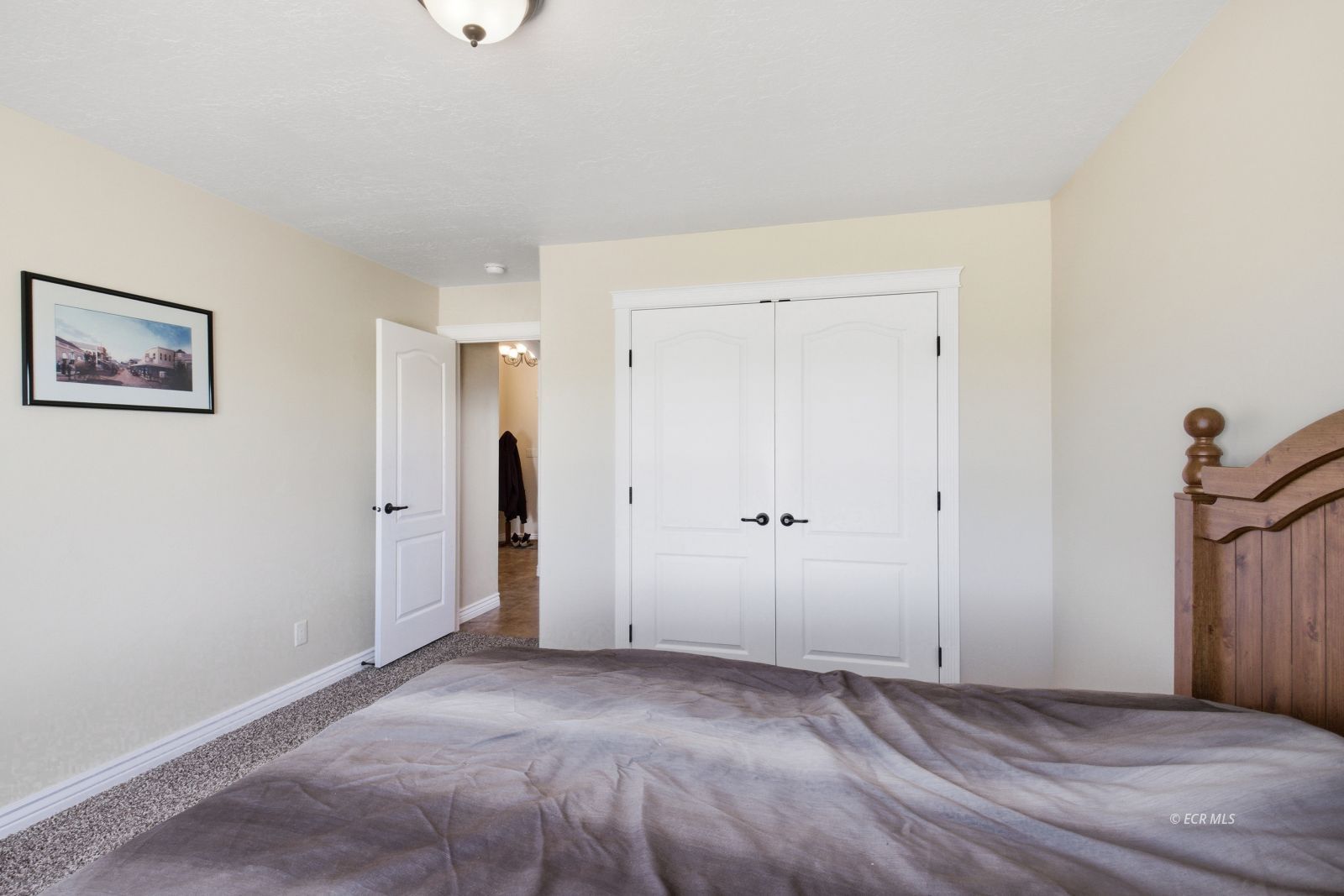 221 Glenvista Drive