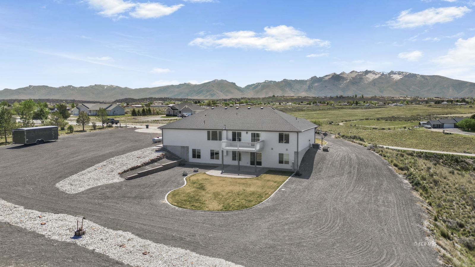 221 Glenvista Drive