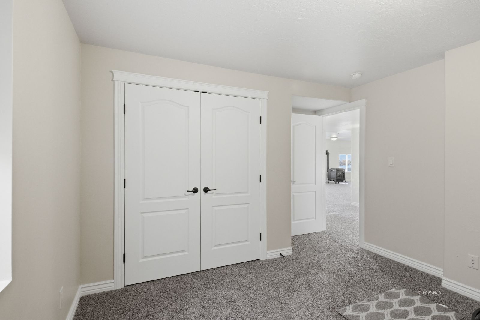 221 Glenvista Drive