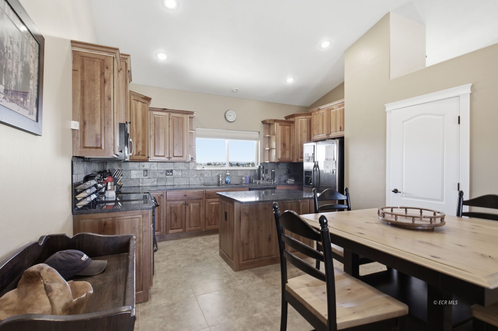 221 Glenvista Drive