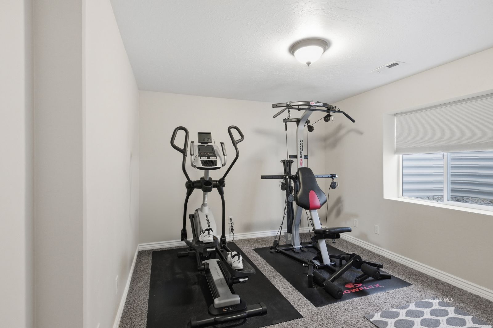 221 Glenvista Drive