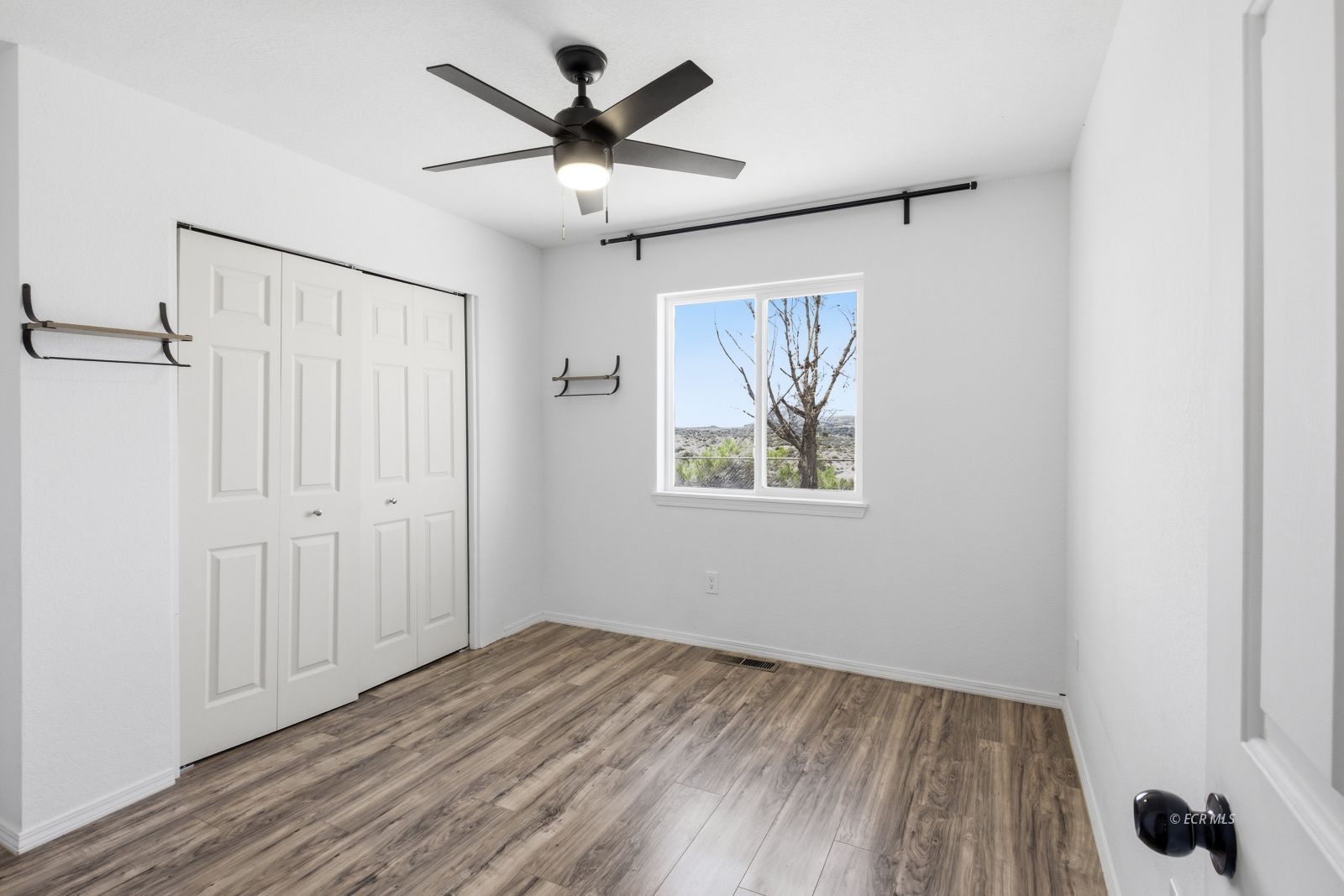 1901 Dogwood Court