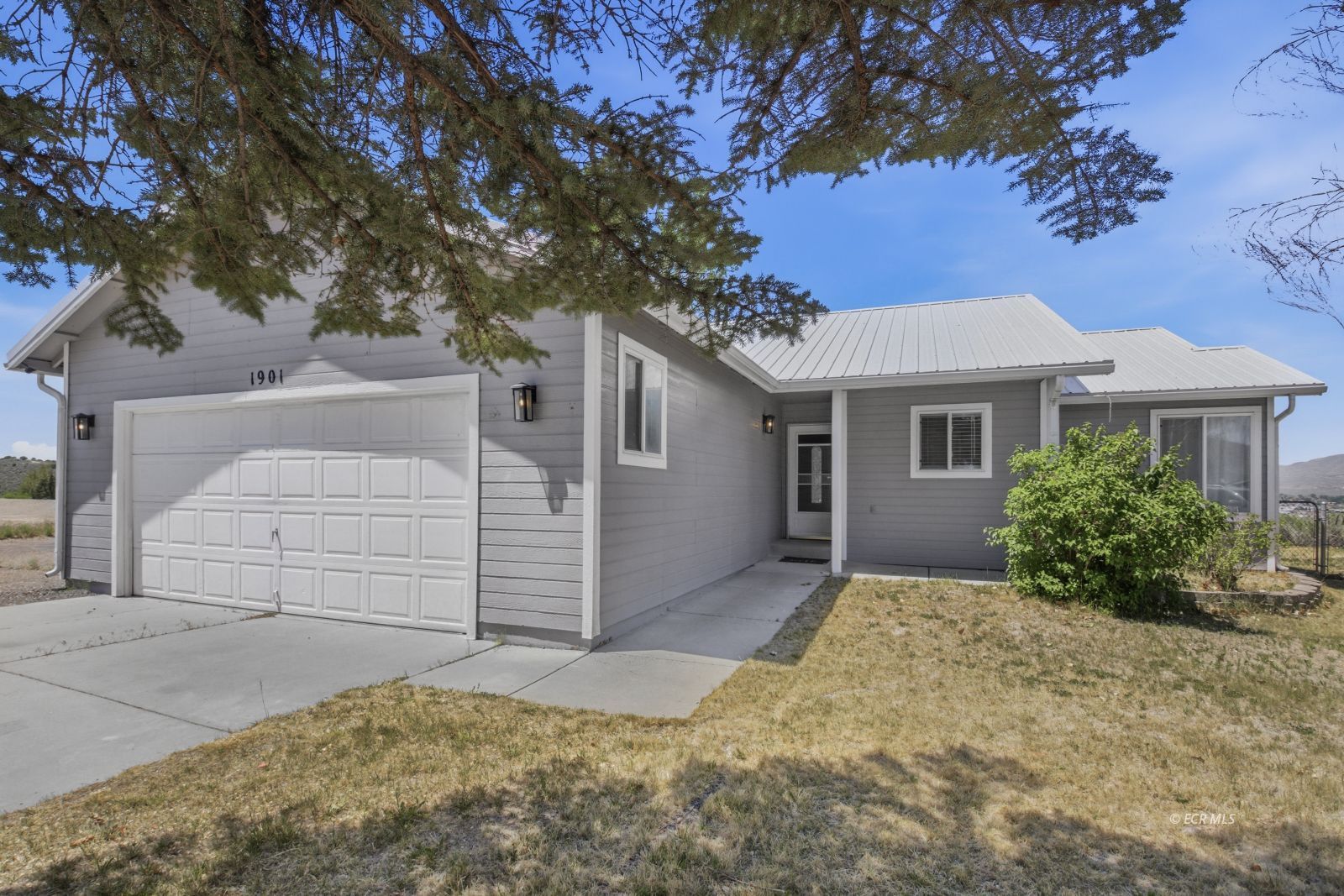 1901 Dogwood Court