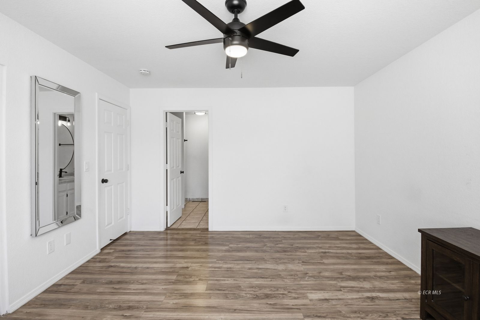1901 Dogwood Court