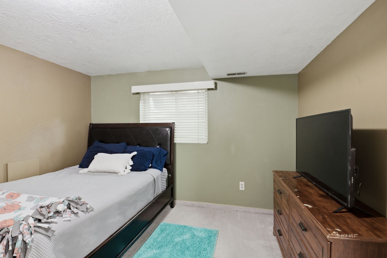 1380 Suncrest Court