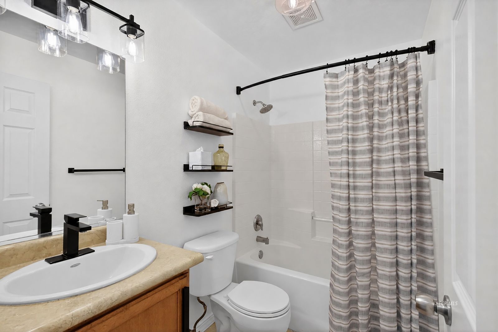154 Country Club Parkway
