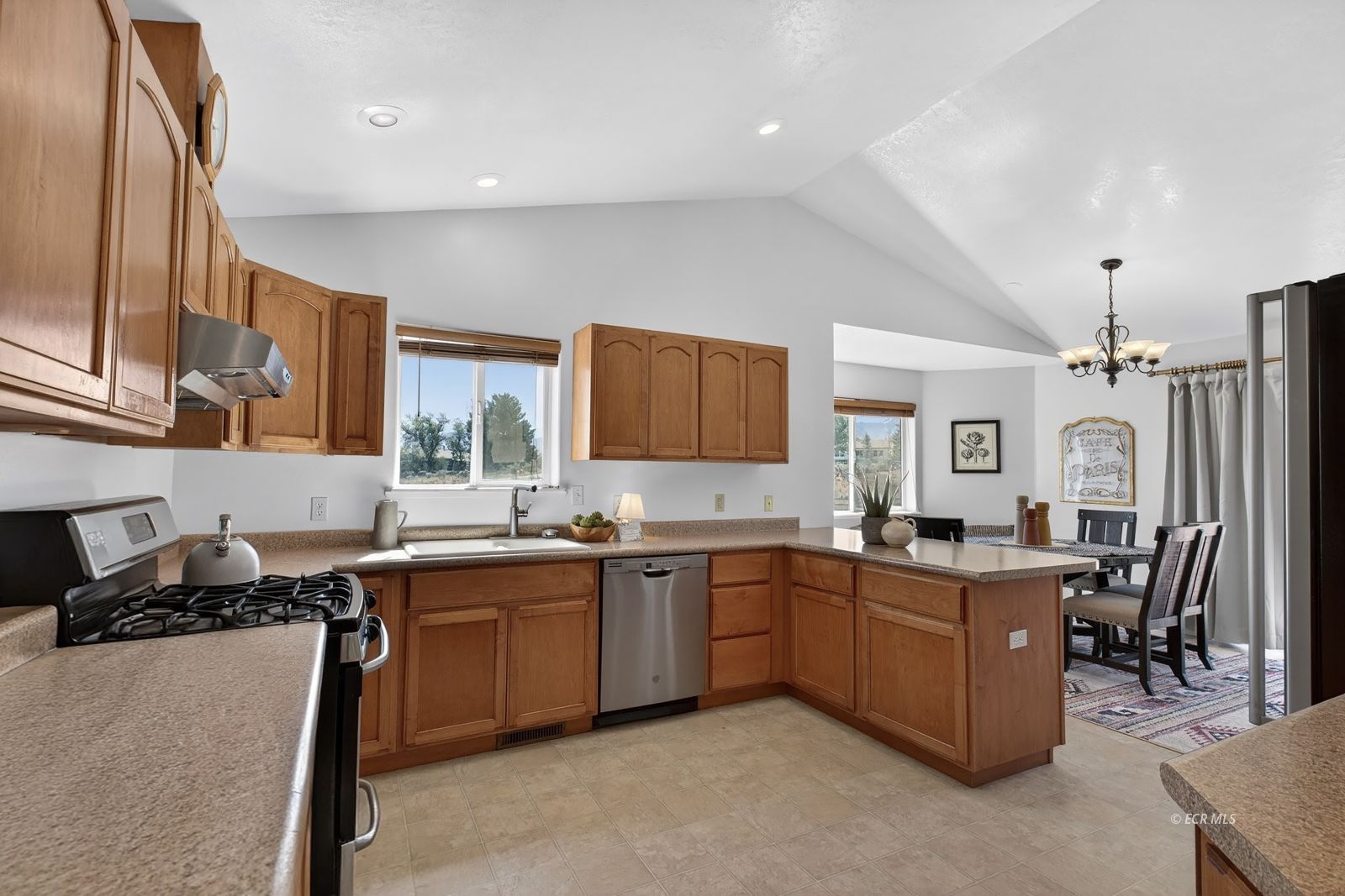 154 Country Club Parkway