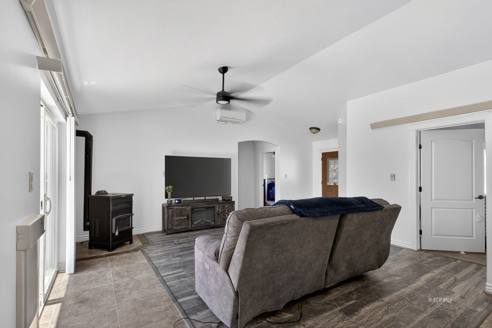 548 Blackstone Drive