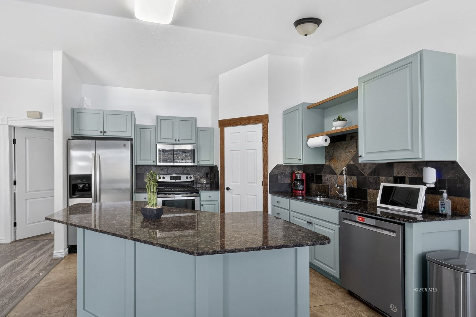 548 Blackstone Drive