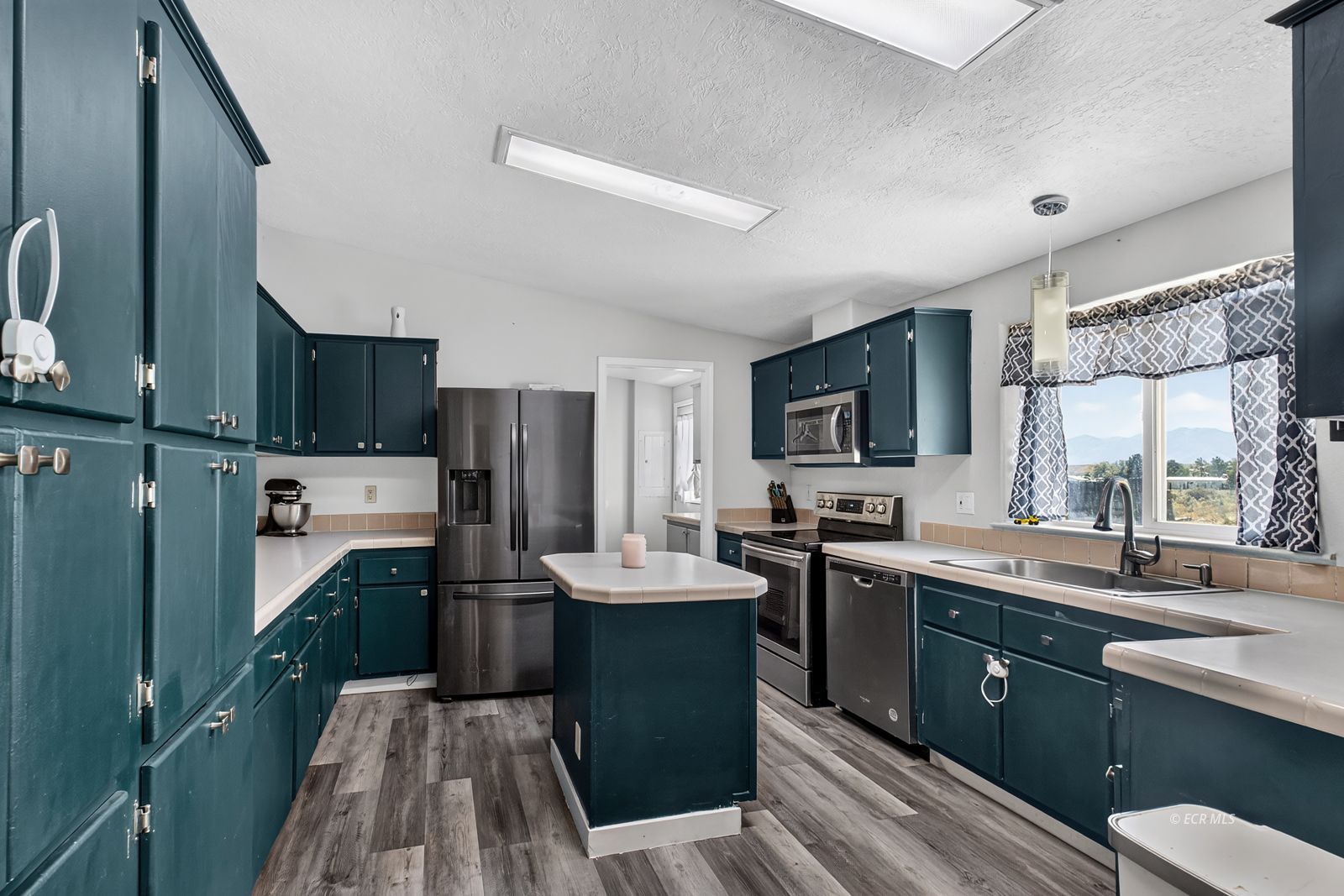 406 Brent Lane