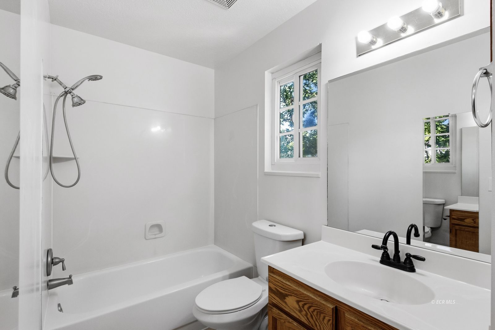 2110 Colonial Drive