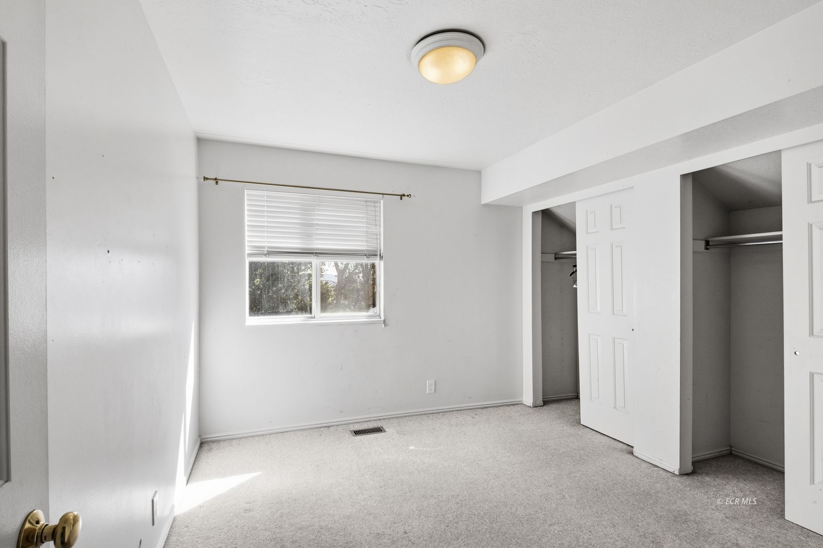 2110 Colonial Drive