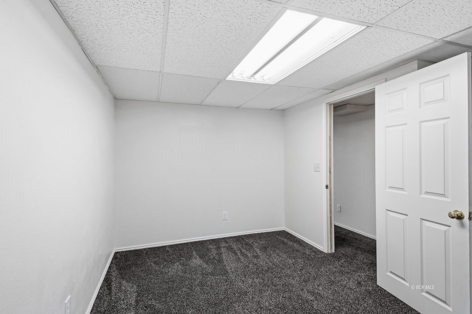2110 Colonial Drive