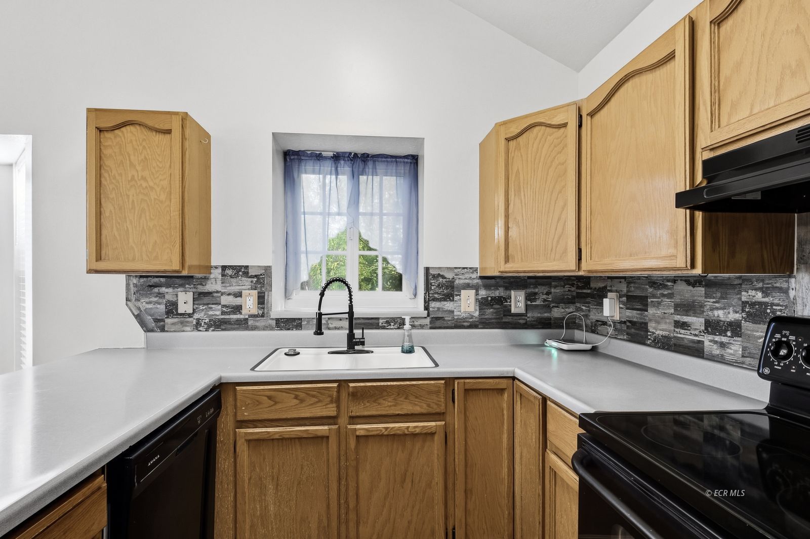 2110 Colonial Drive