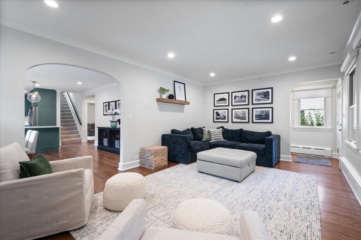 225 16th Street