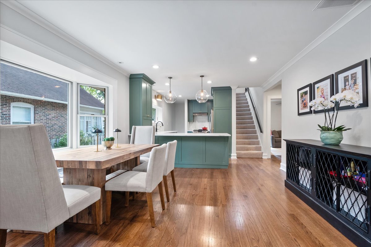225 16th Street