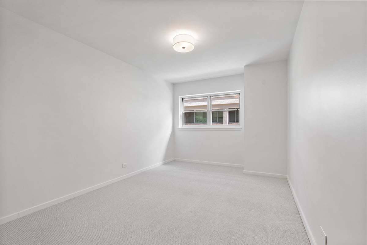 1508 Hinman Avenue Unit: 1A
