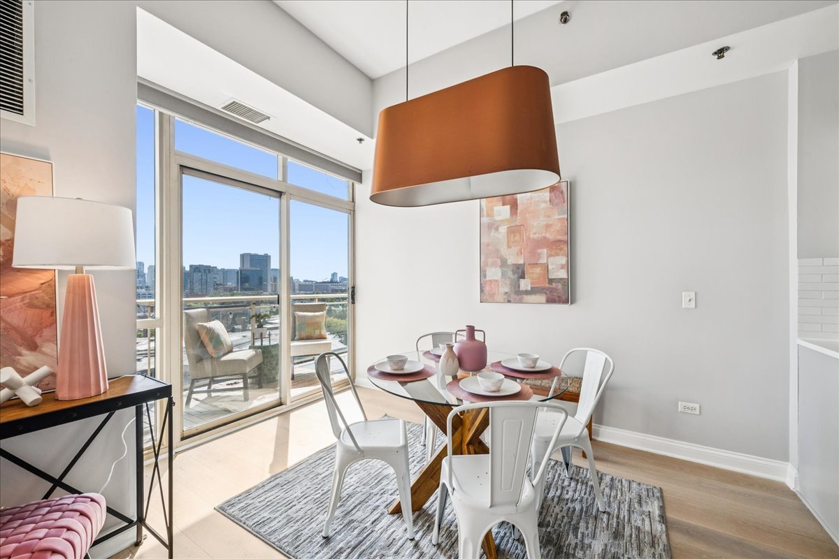 230 W Division Street Unit: 1202