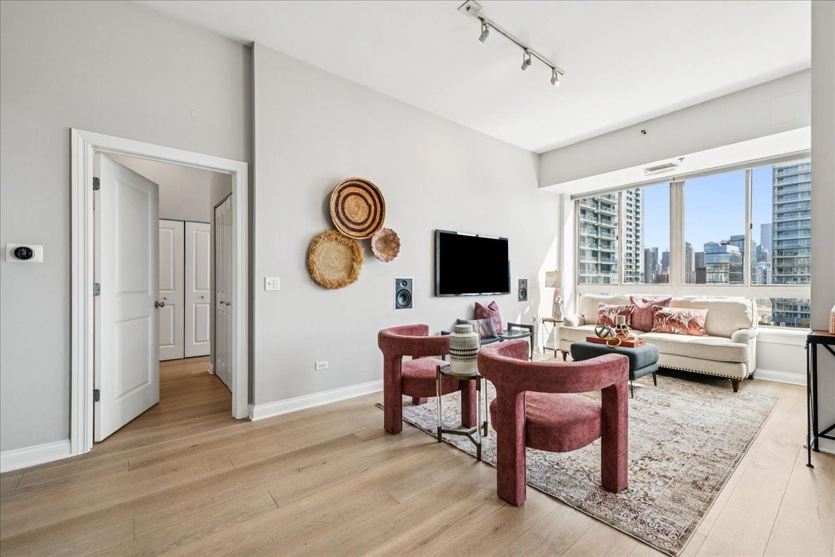 230 W Division Street Unit: 1202
