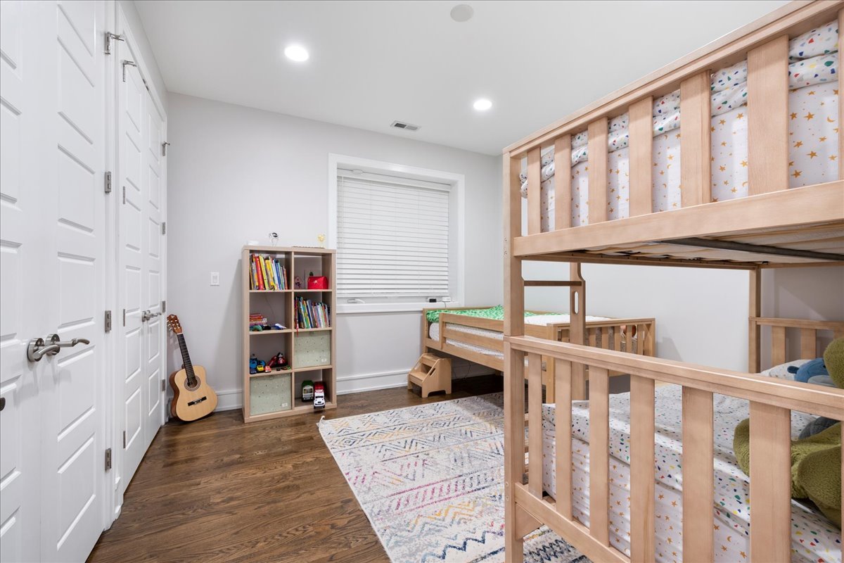 3816 N Ashland Avenue Unit: 1S