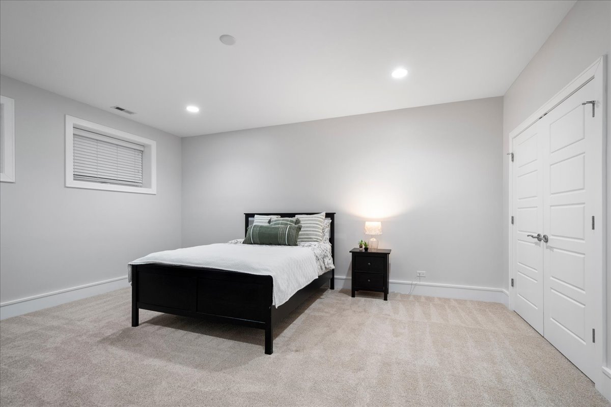 3816 N Ashland Avenue Unit: 1S